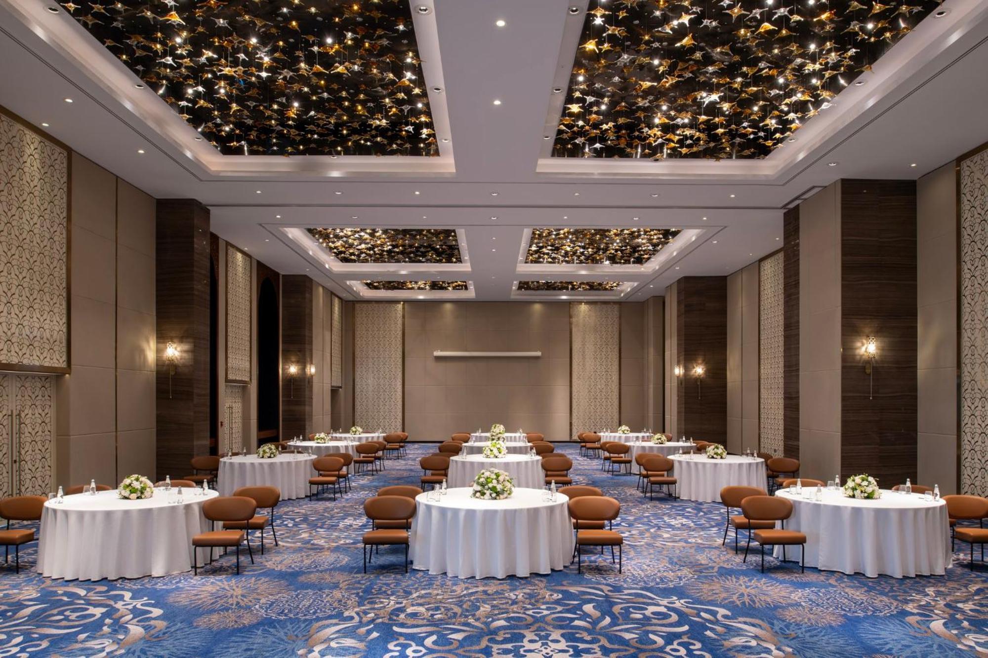 Abesq Doha Hotel And Residences, An Ihg Hotel Exterior photo The ballroom