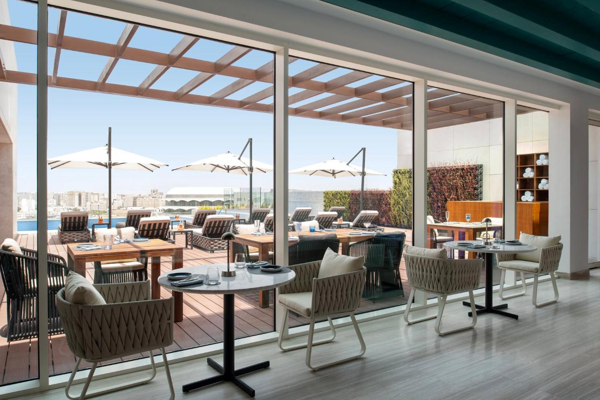 Abesq Doha Hotel And Residences, An Ihg Hotel Exterior photo The Deck