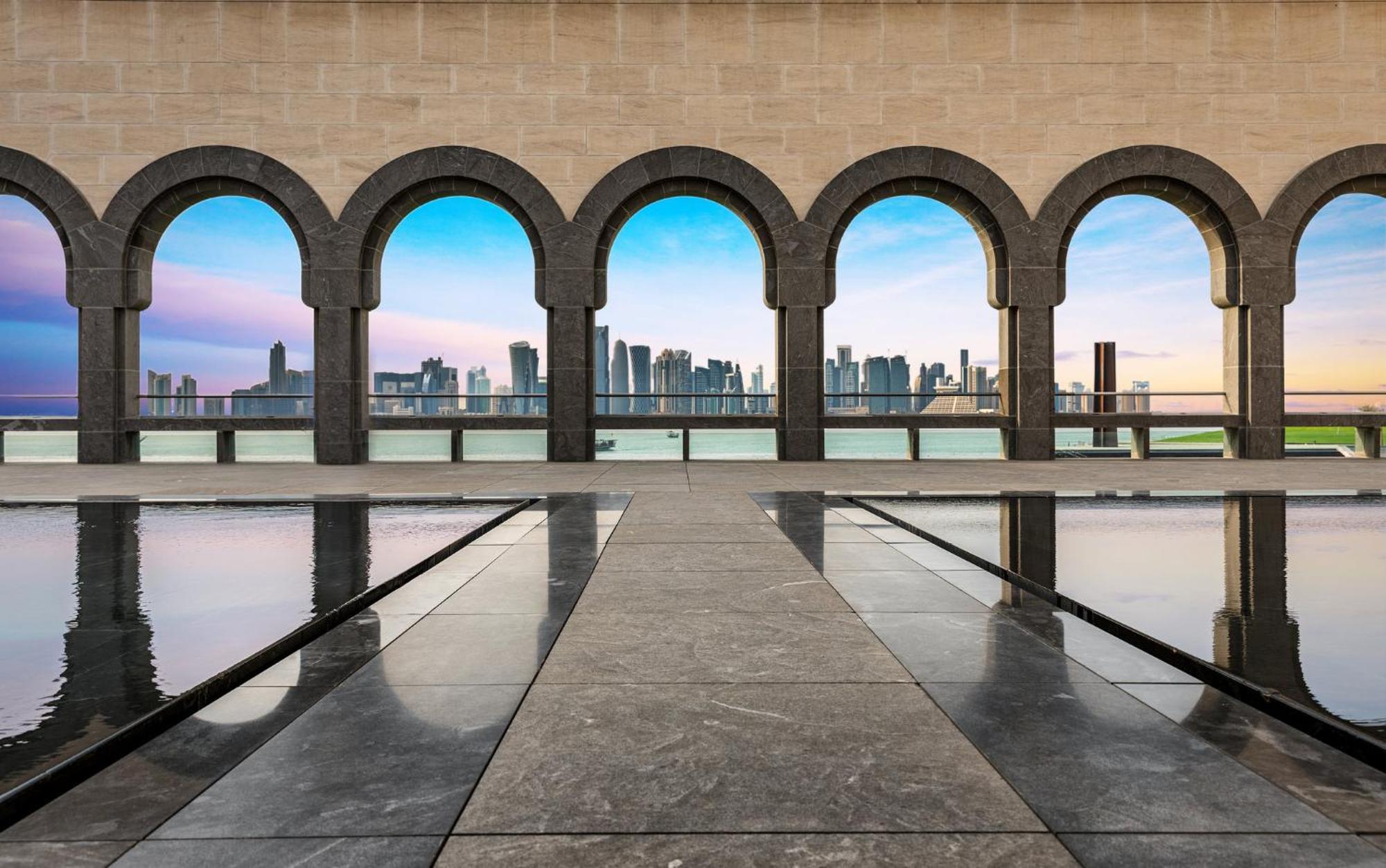 Abesq Doha Hotel And Residences, An Ihg Hotel Exterior photo View of the skyline of Doha from the museum